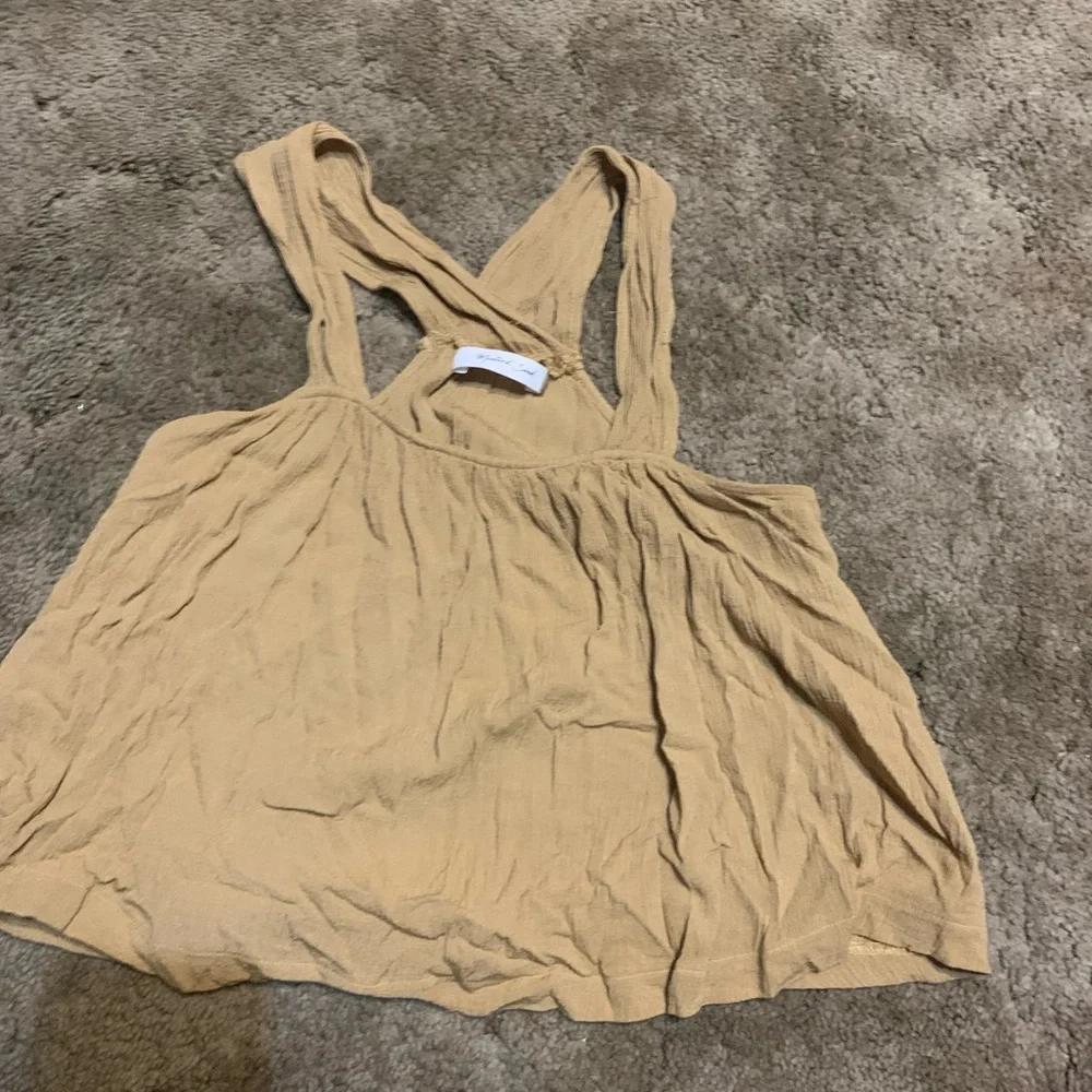 Top - Picture 1 of 3